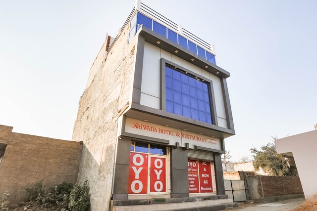 Oyo 66408 Hotel Rajwada
