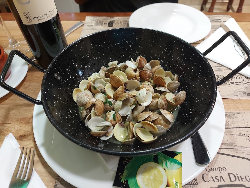 Meson Casa Diego — Comida y bebida