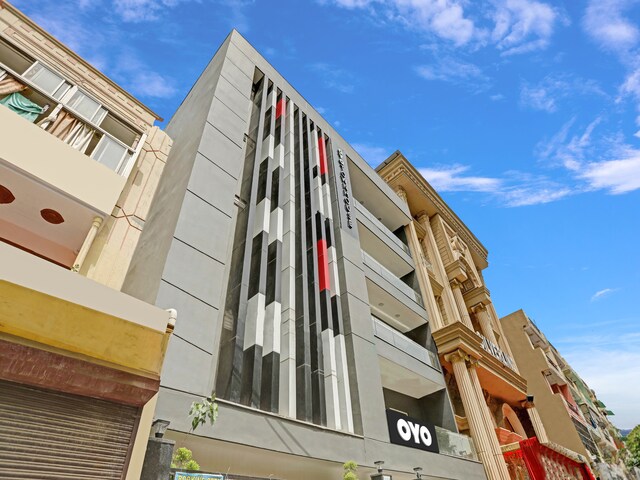 Oyo Flagship 813209 Hotel Elegance Inn