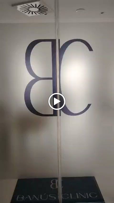 Banus Clinic, Clinica de Medicina Estetica y Cirugia en Marbella — Videos