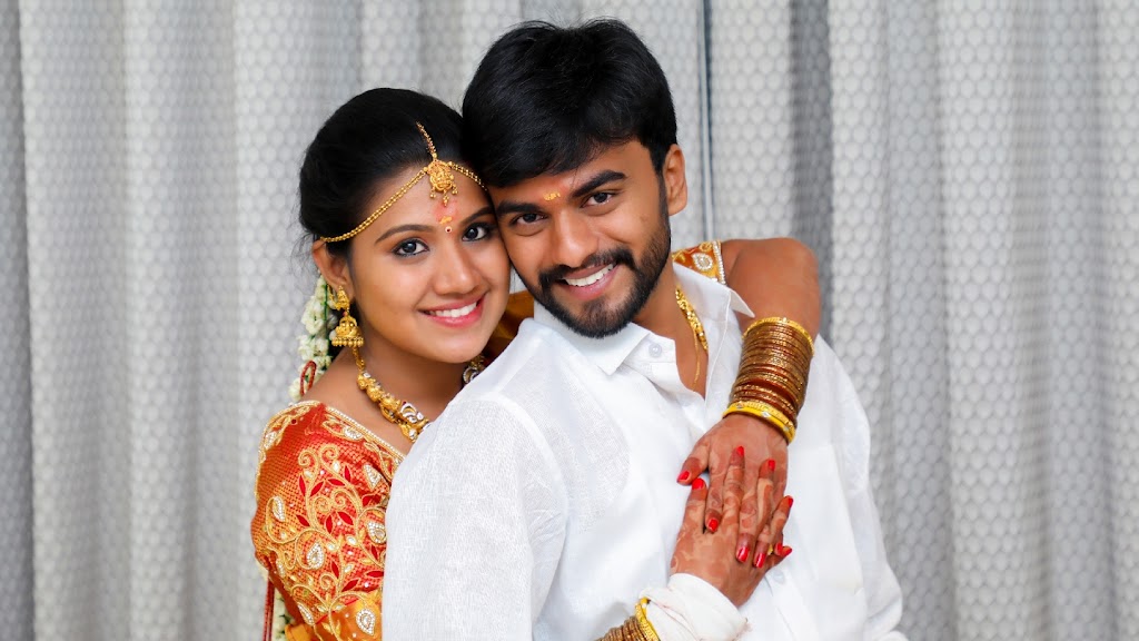 Varshaa Hi Tech Beauty Parlour A C Harur