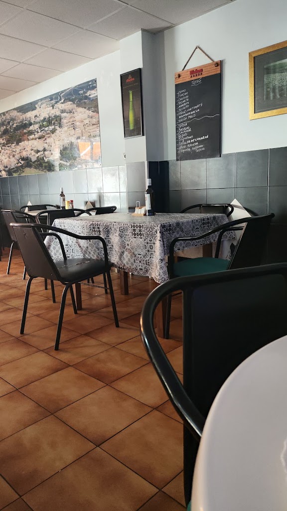 Cafe bar D.abajo bar — Ambiente