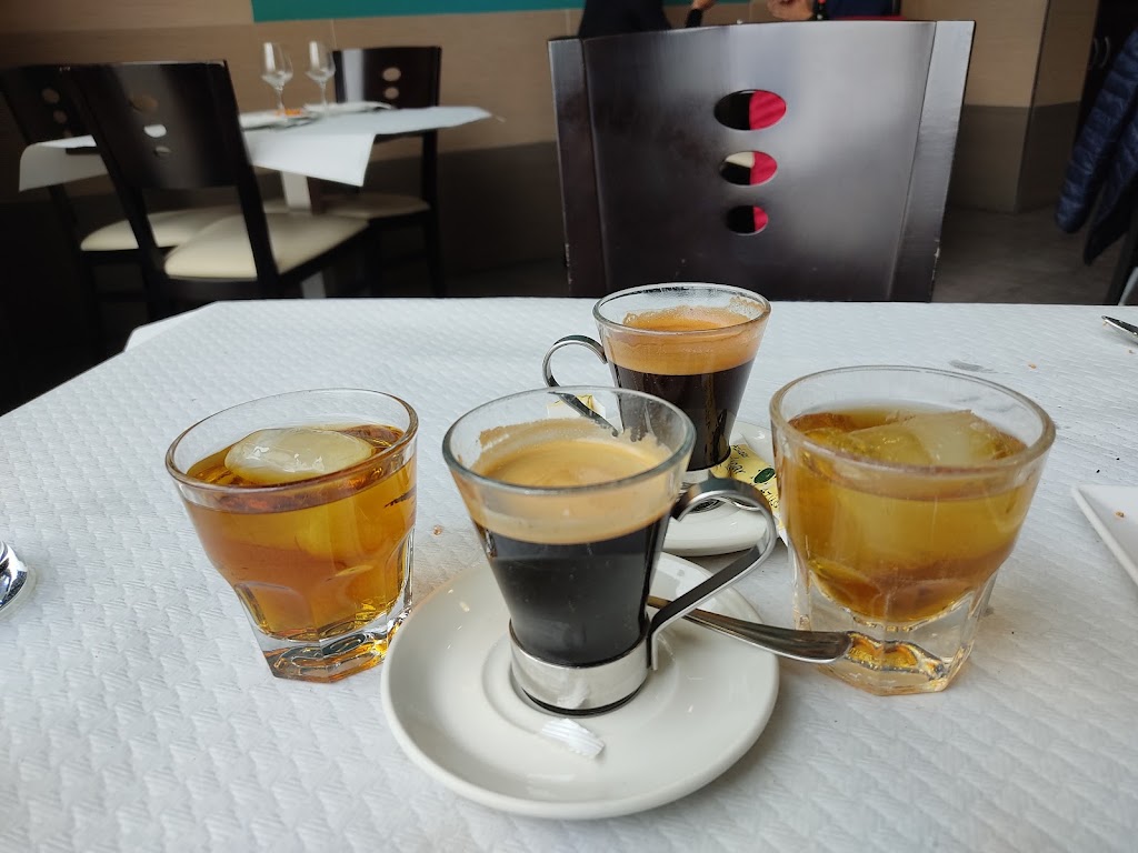 Restaurante La Alacena de Paco — Comida y bebida