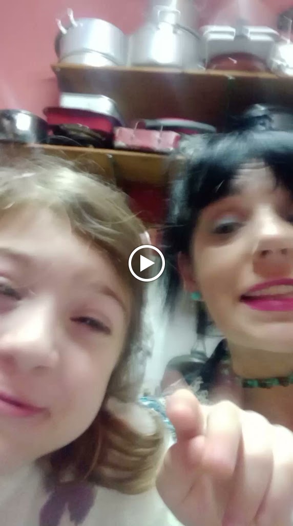 CAfE LA CALLE — Videos