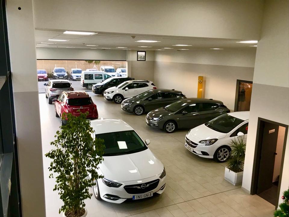 Auto-Comercial Roig Agent Opel — Interior