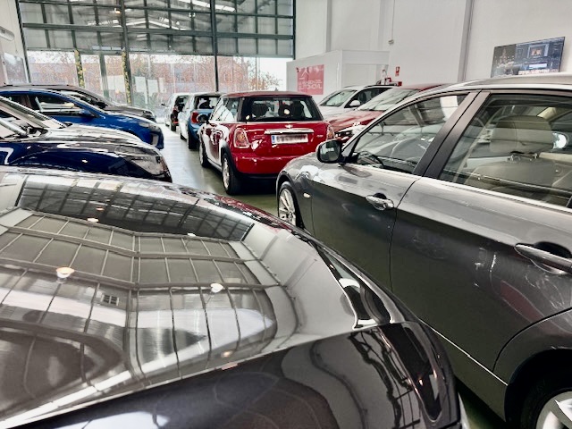 LA MANSION DEL AUTOMOVIL — Todas