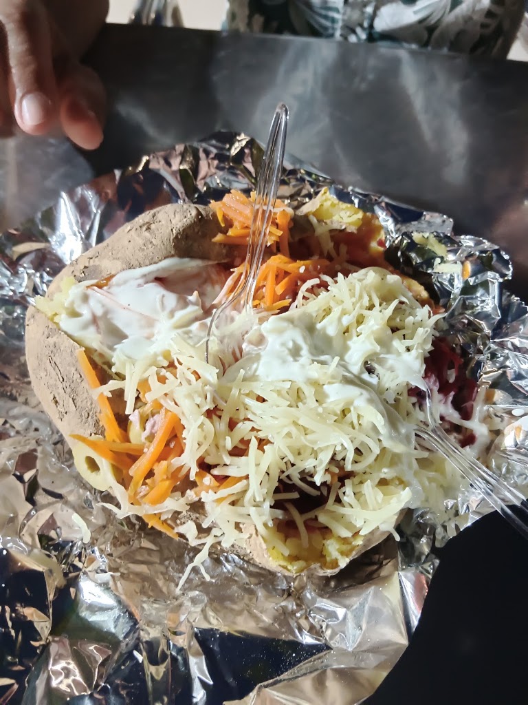 Patatas Asadas Magdalena — Comida y bebida