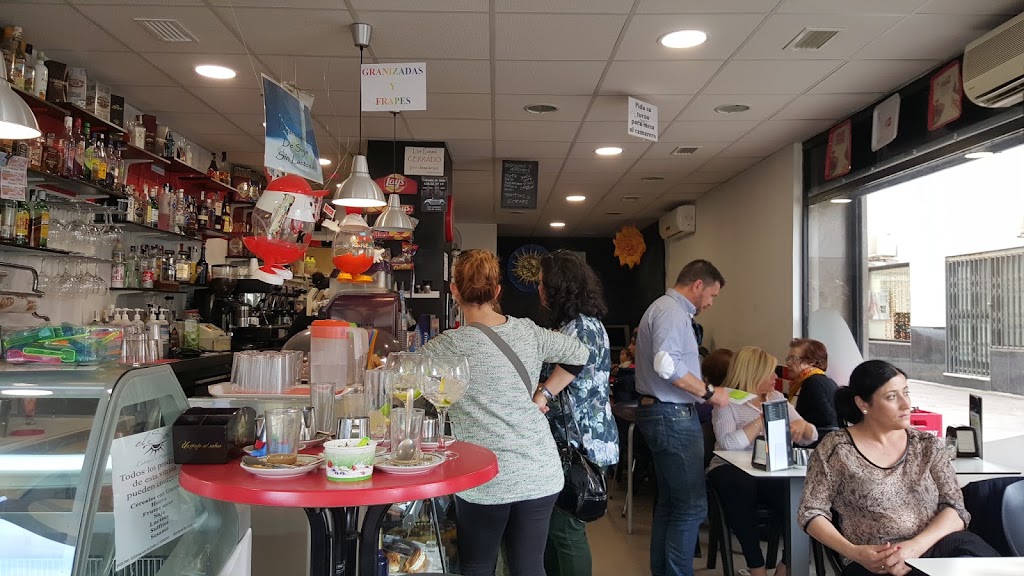 Cafeteria El Sol — Ambiente