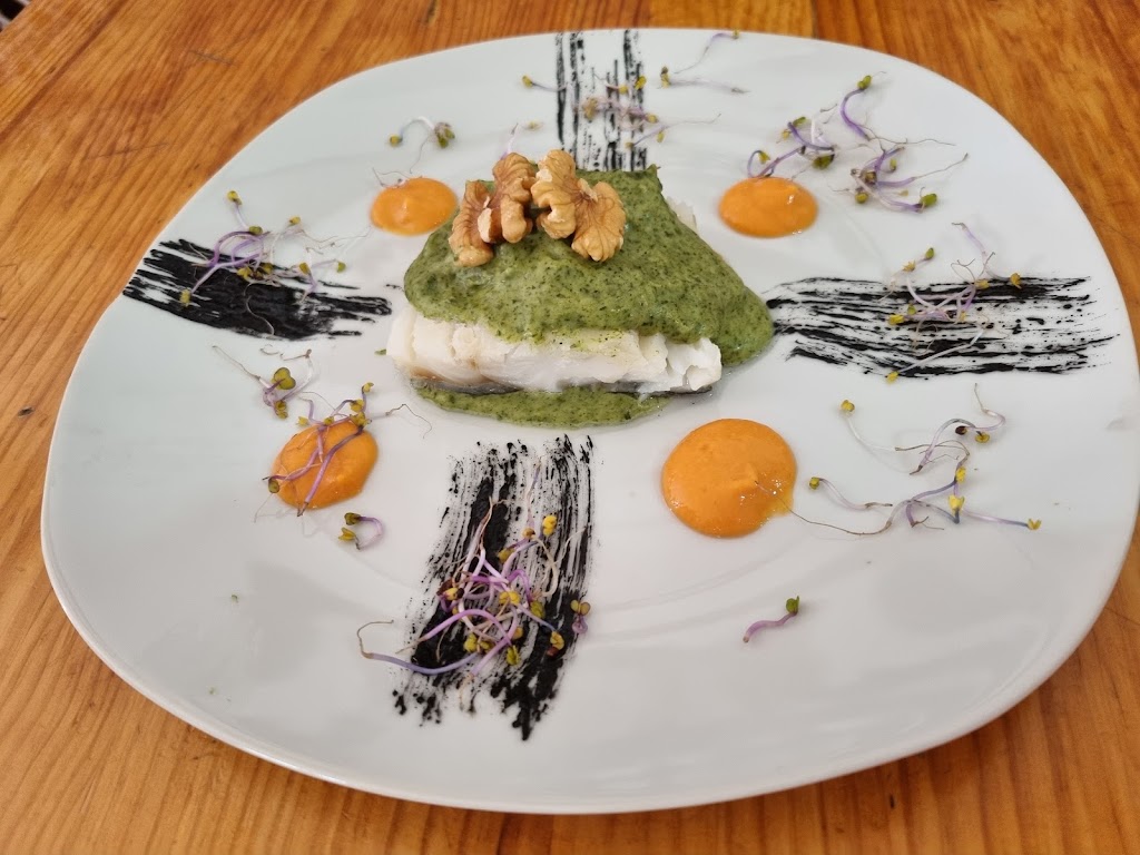 Meson La Moguela — Comida y bebida