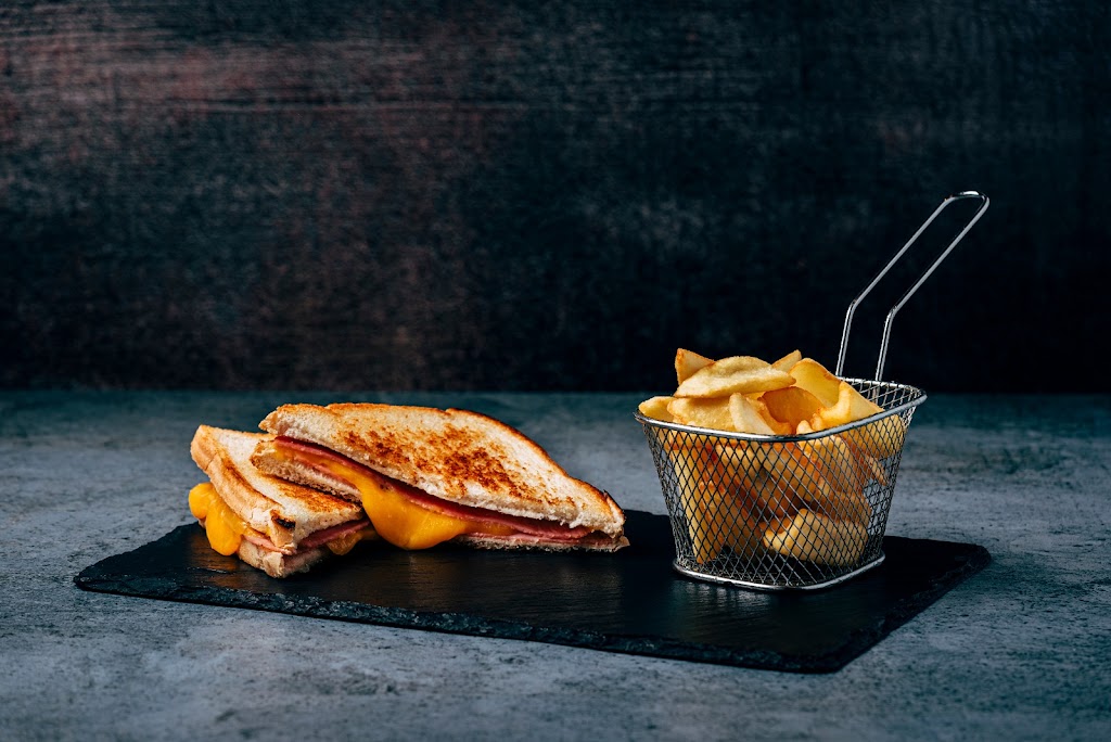 Bohuma Gastrobar — Comida y bebida
