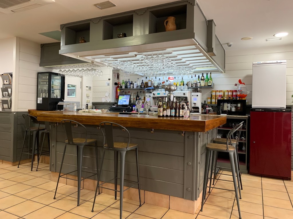 Gastrobar Micelios — Ambiente