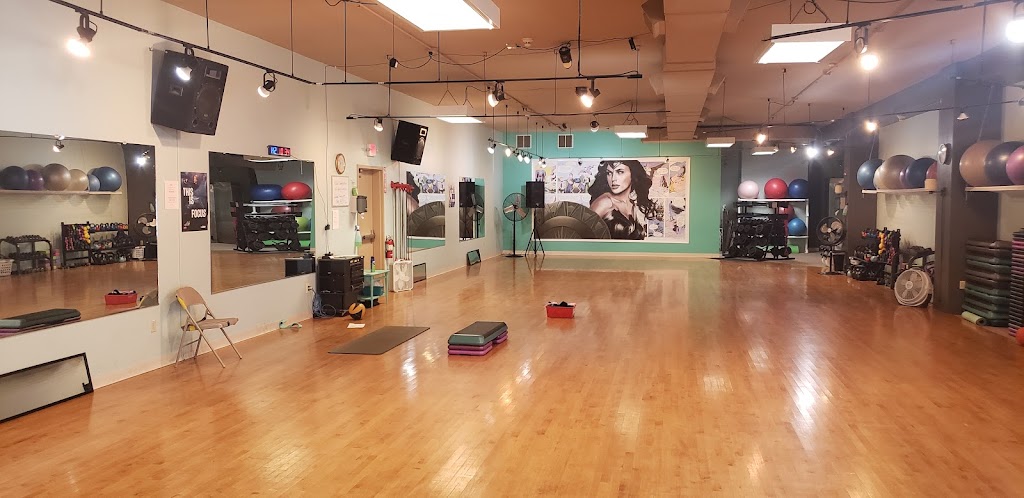  Core Club & 24/7 Gym