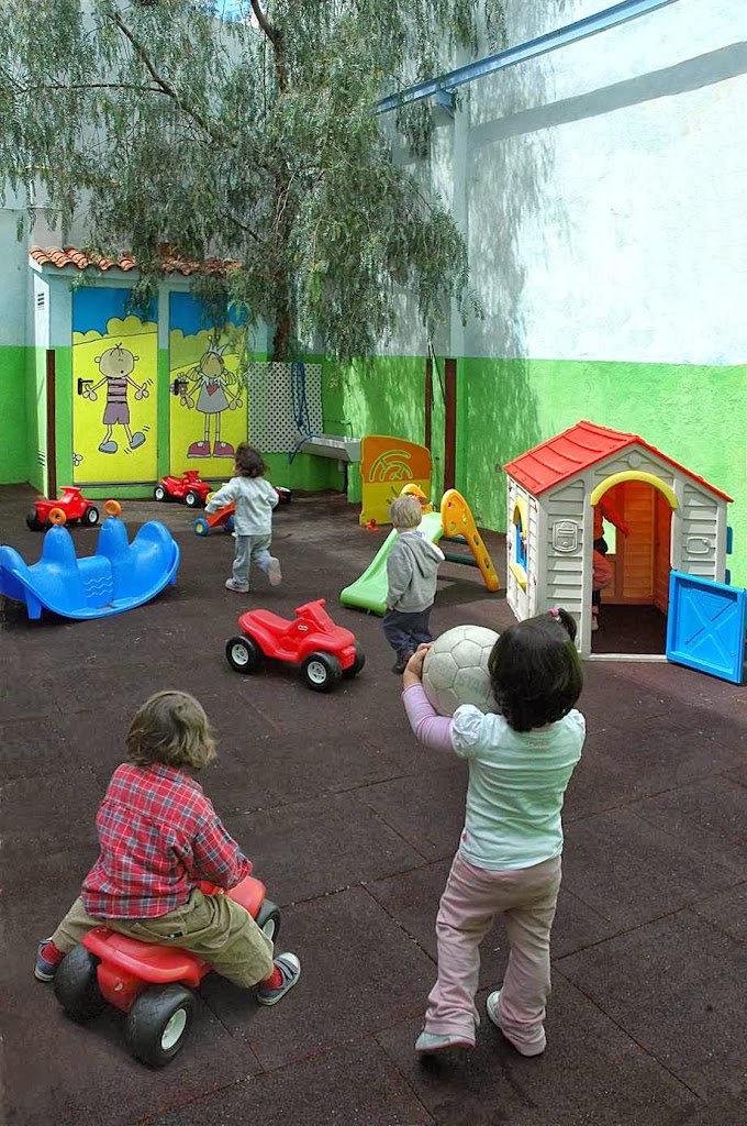 Guarderia Pessigolles — Espacio de recreacion