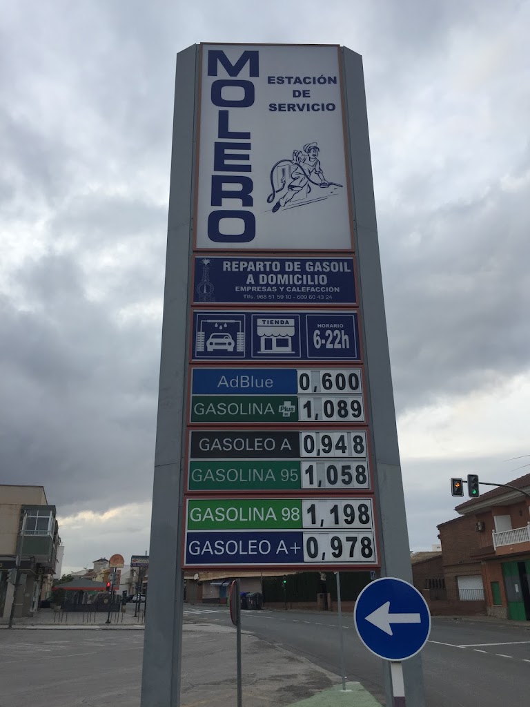 Estaciones de Servicio MOLERO S.A. — Del propietario