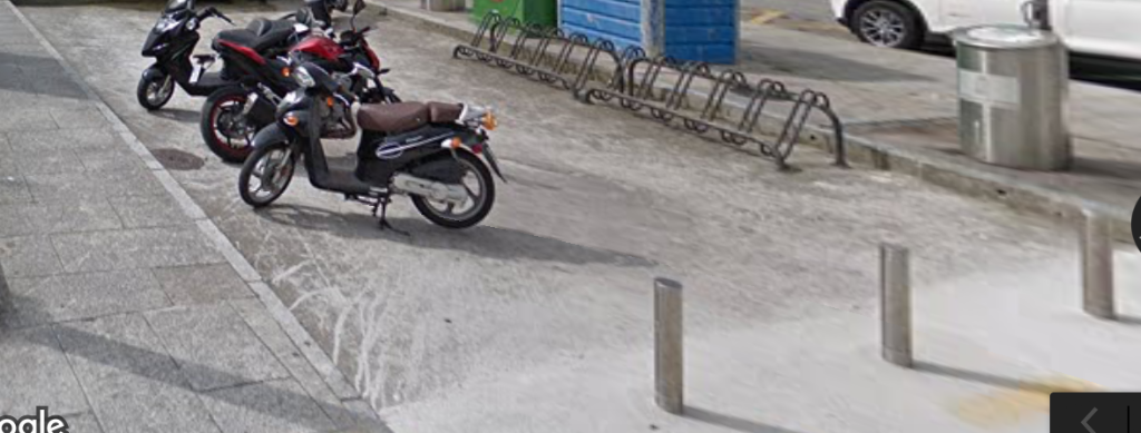 Aparcabicis — Estacionamiento