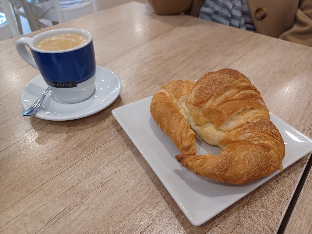 Cafeteria Dulzzura — Comida y bebida