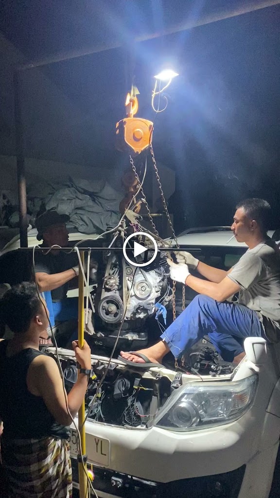 Bengkel remang-remang