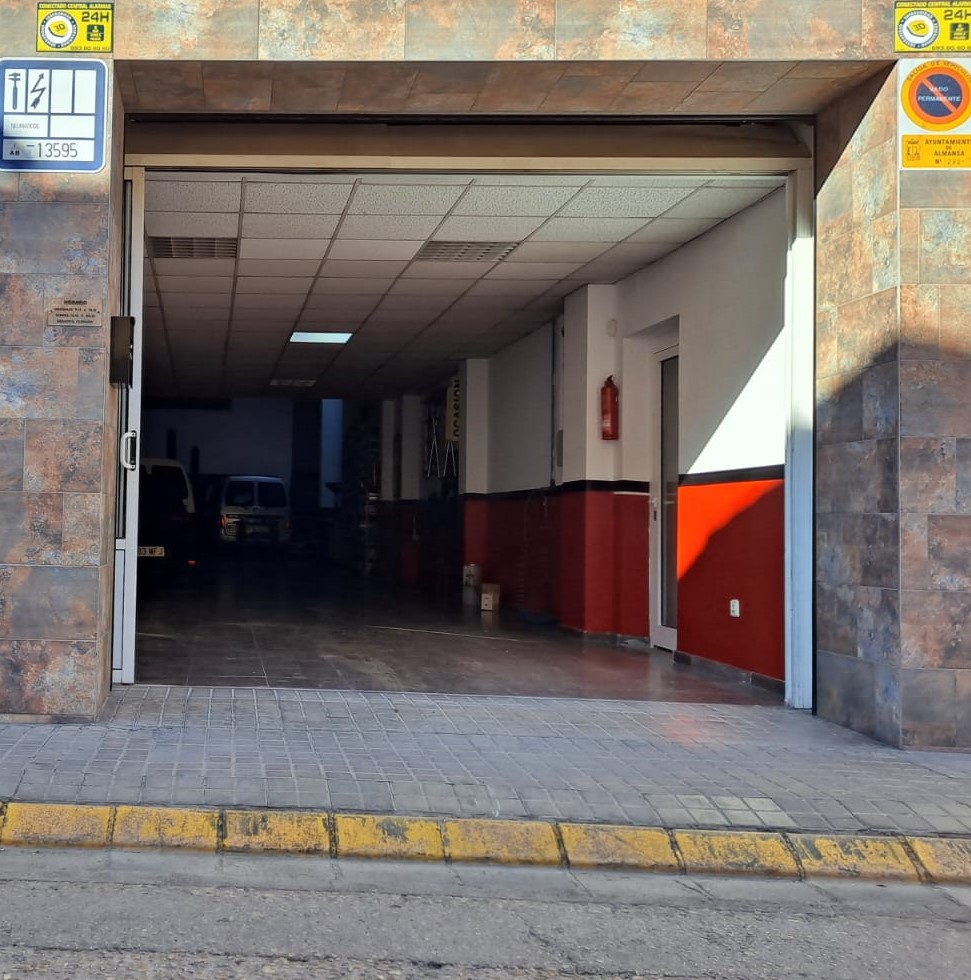 Autoaccesorios Vicente, C.B.