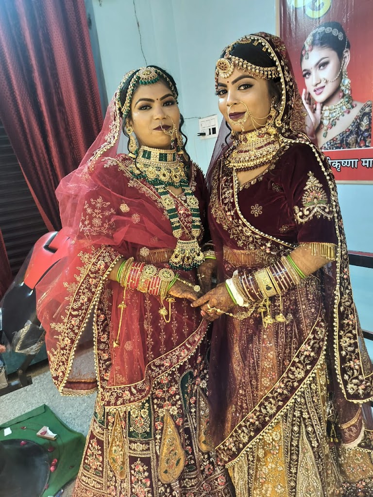 Khushi Beauty Parlor And Cosmetic Center