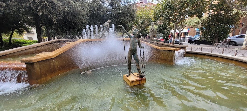 Fuente de la Mujer