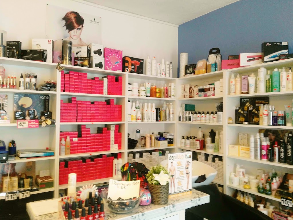 Peluqueria y Estetica Moncada — Interior