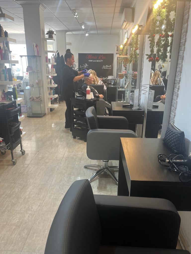 MiMis Kru Hair and Beauty — Interior