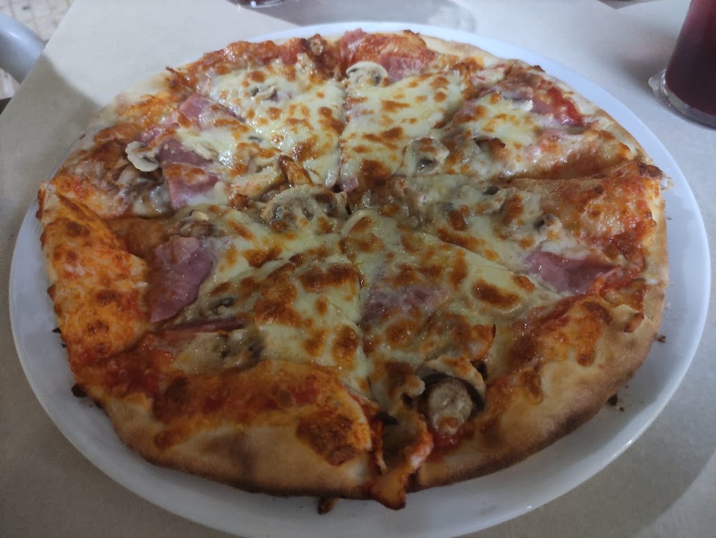 BAR CAPERICA — Comida y bebida