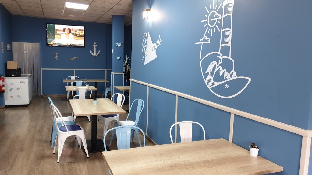 RESTAURANT TRIANGLE