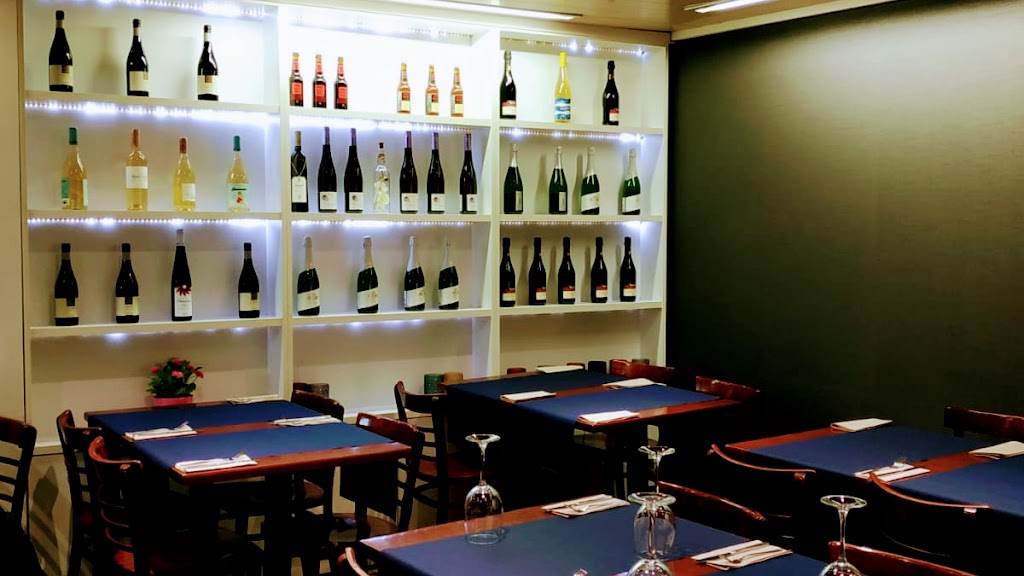 Bistro Restaurant - Menjar de l'India — Ambiente