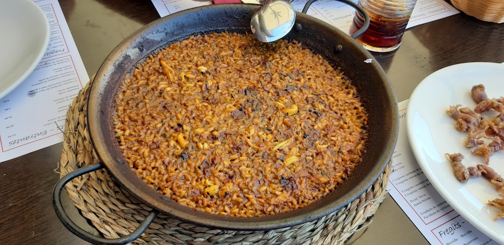 Tasca a la Platja — Comida y bebida