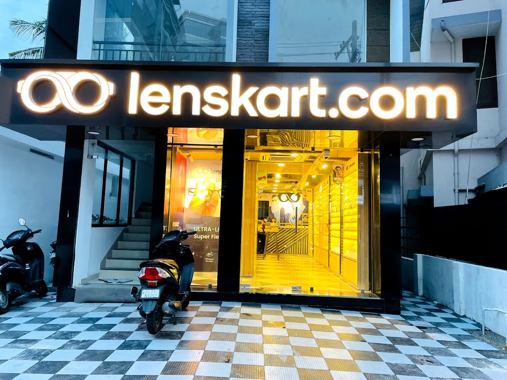 Lenskart Com At Murinjapalam Trivandrum