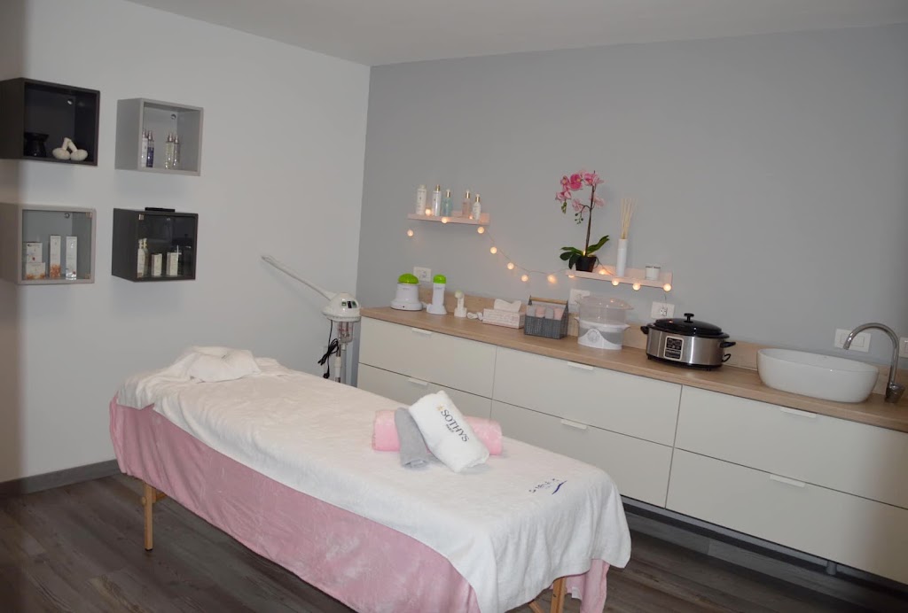 Laila Beauty Salon — Interior