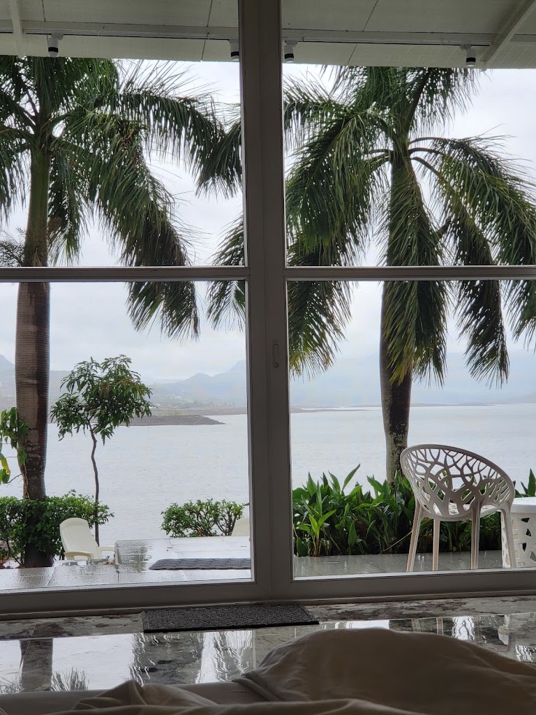 Kino Lakeside Chalet