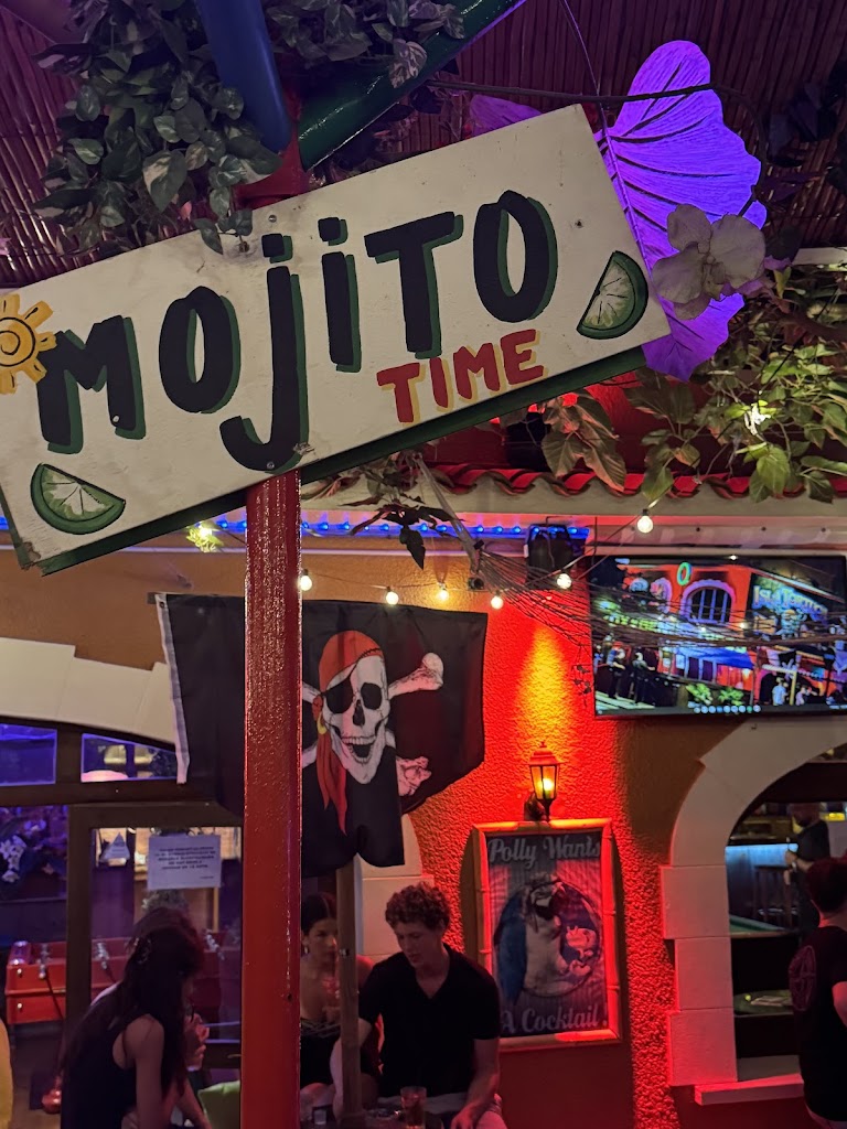 Isla Tortuga Cocktail Bar