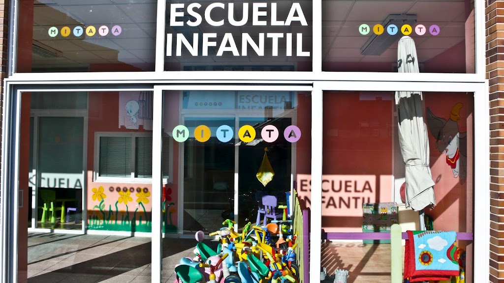 MITATA, Escuela Infantil — Exterior