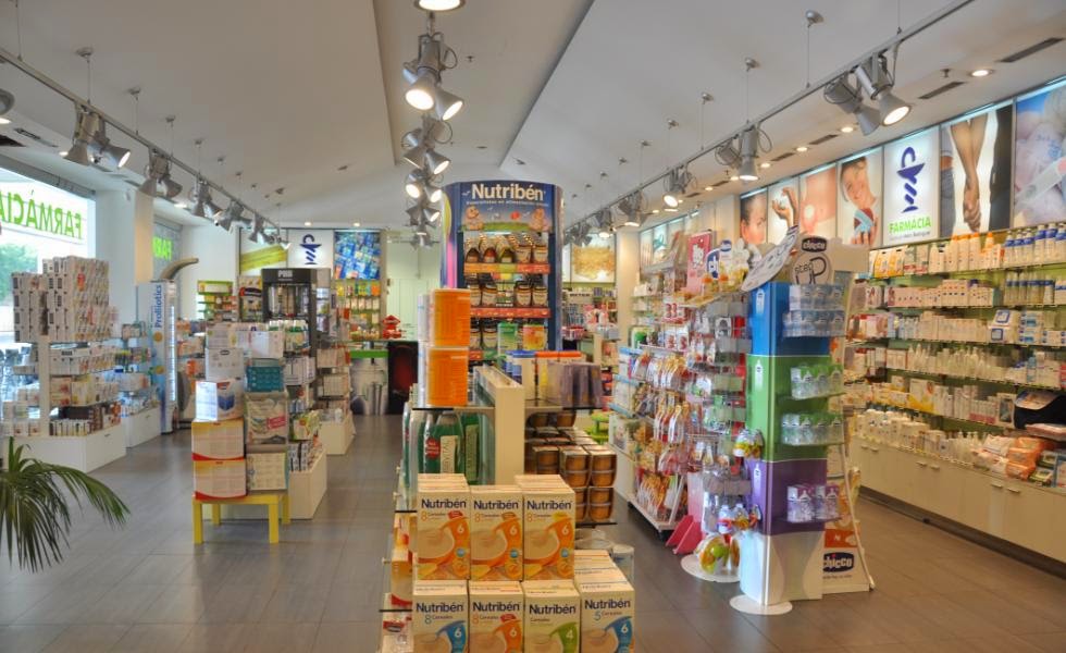 Farmacia Marc Belenguer Torras - Magic Badalona — Del propietario
