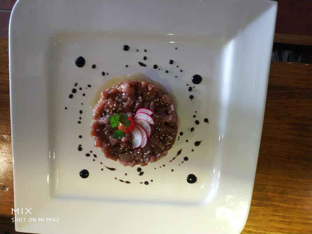 Restaurante La Tinosa — Comida y bebida
