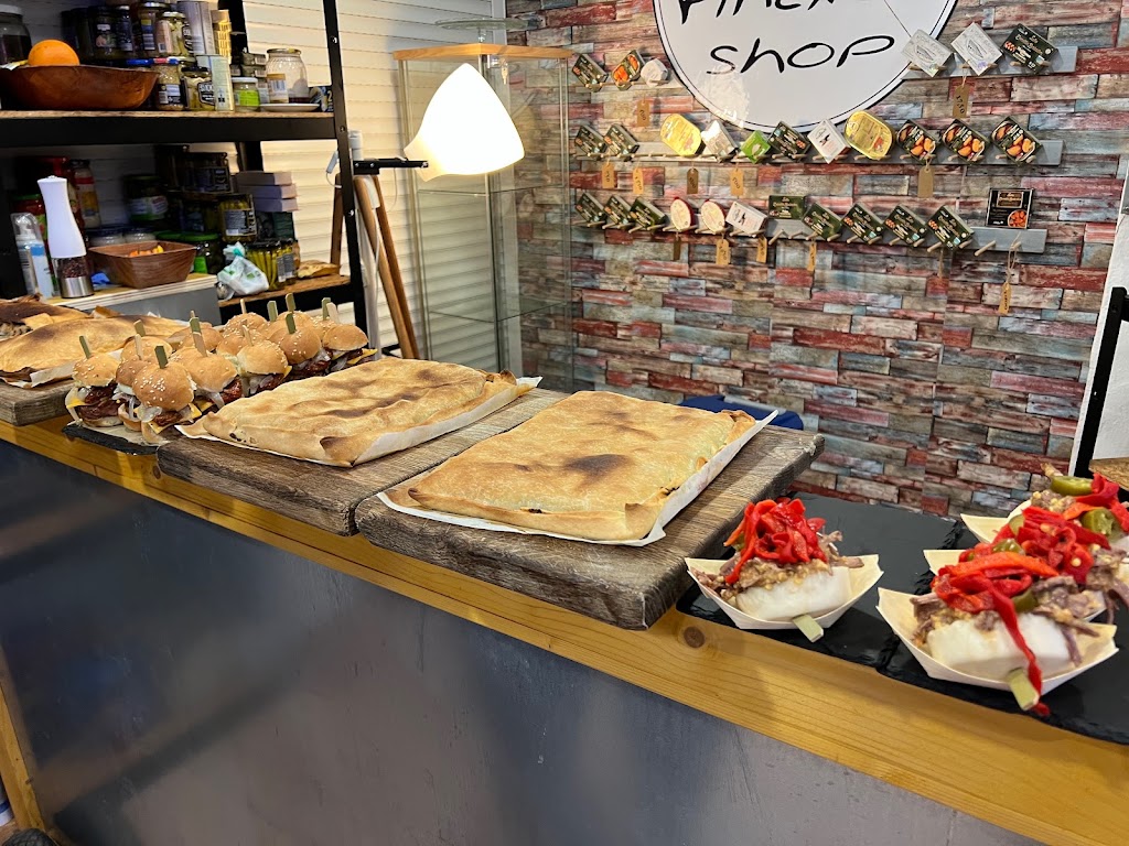 Pintxos Shop — Comida y bebida