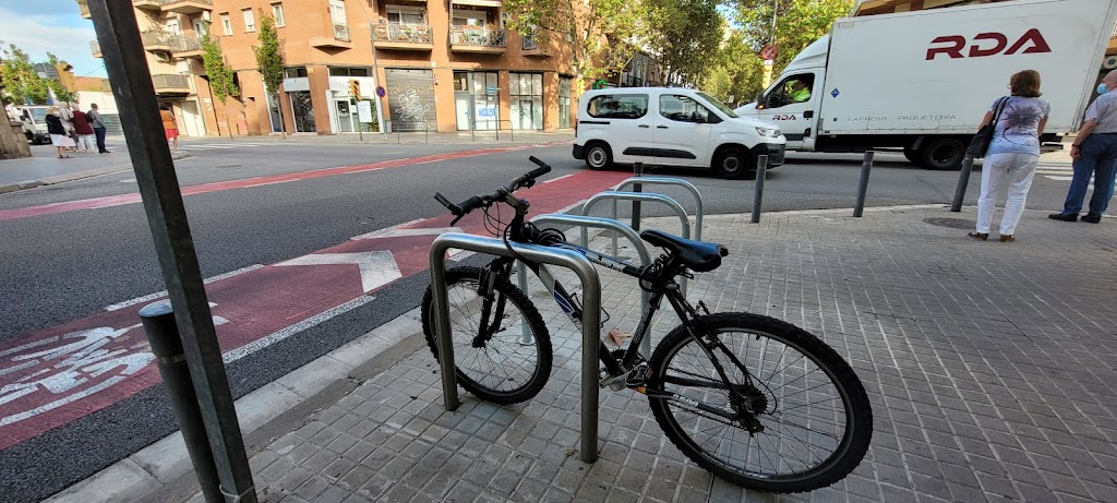 Aparcabicis avenida barbara