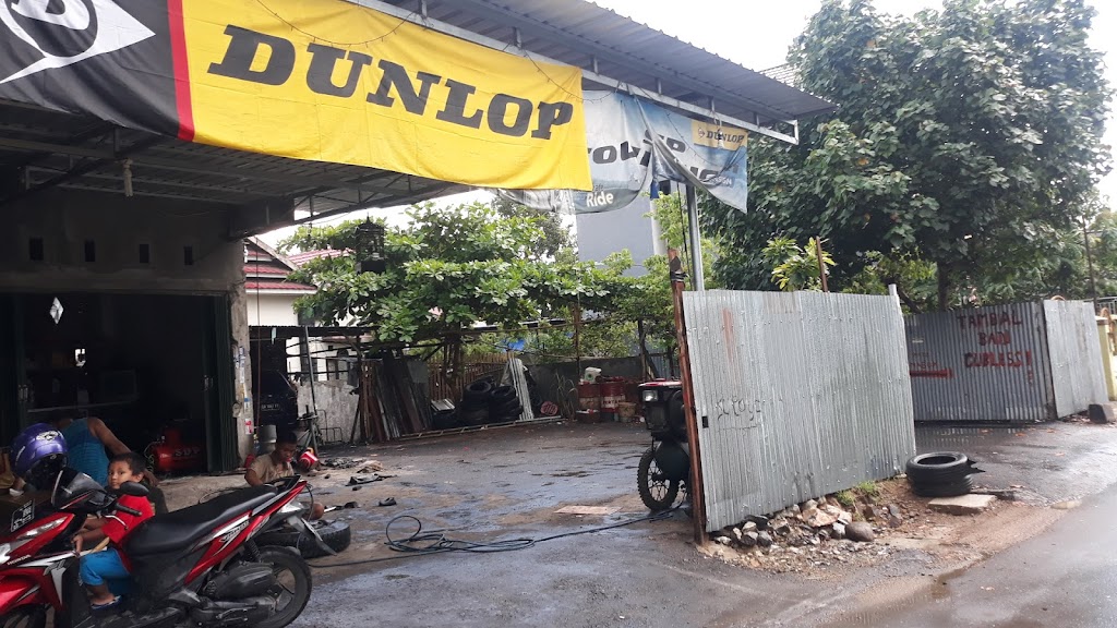 Bengkel Ban Tubles dan Ganti Oli Mobil