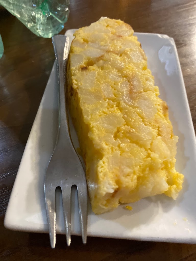 BAR CAN SISCU — Comida y bebida