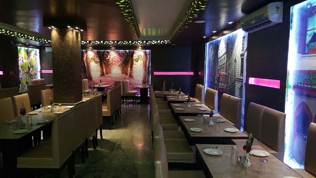 Maple Family Restaurant Hotel Rk Palace