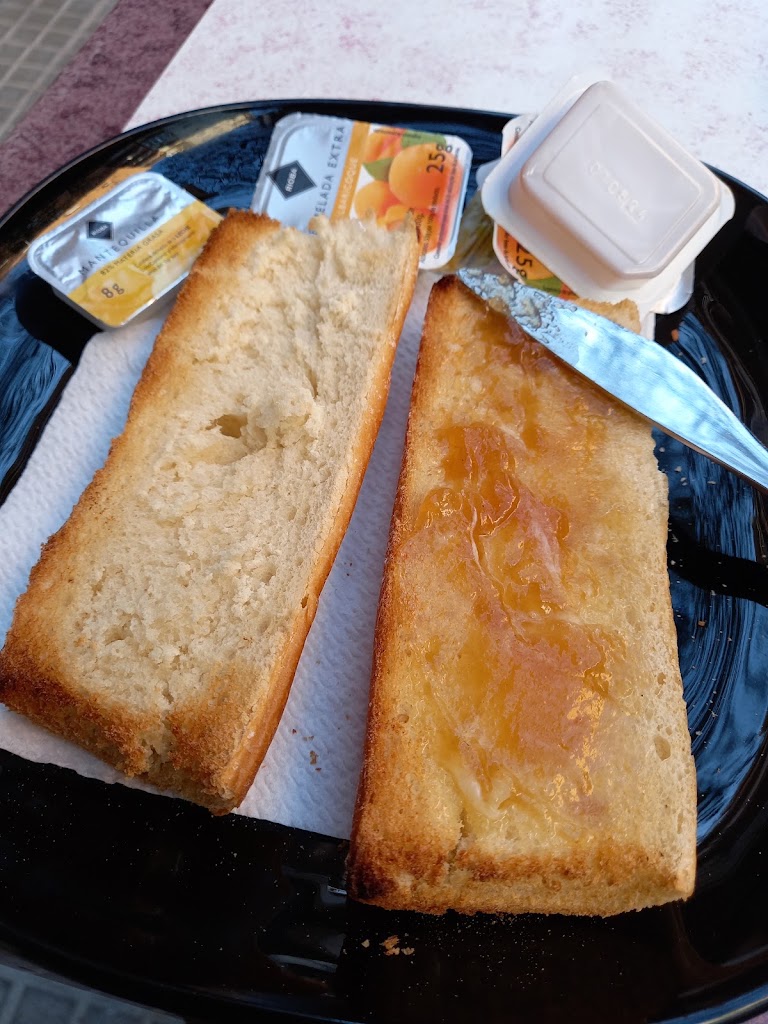 BAR El RINCON DE LIS — Comida y bebida