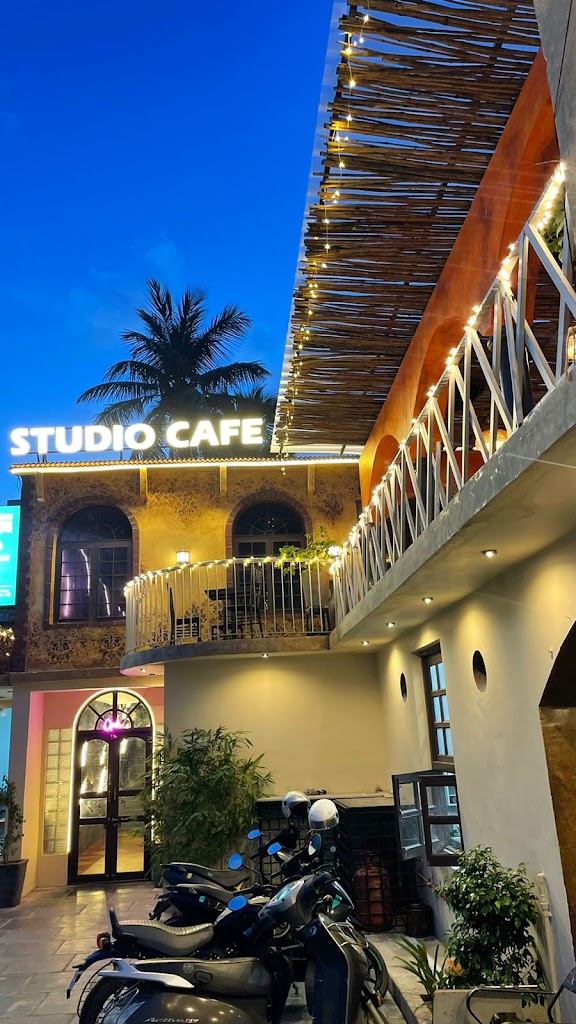 Studio Cafe