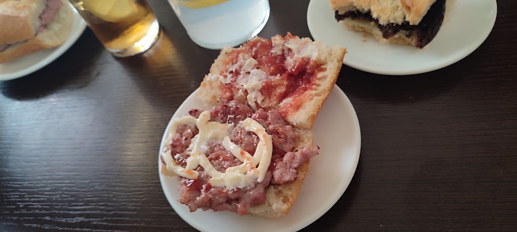 Bar La Ronda — Comida y bebida