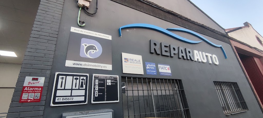 ReparAuto Ecija - Carroceria y Pintura — Exterior