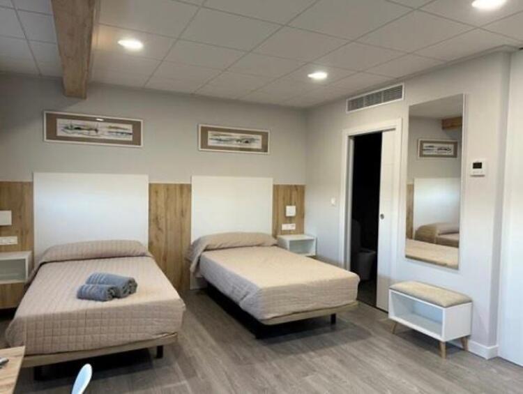 Hostal La Morenica — Habitaciones