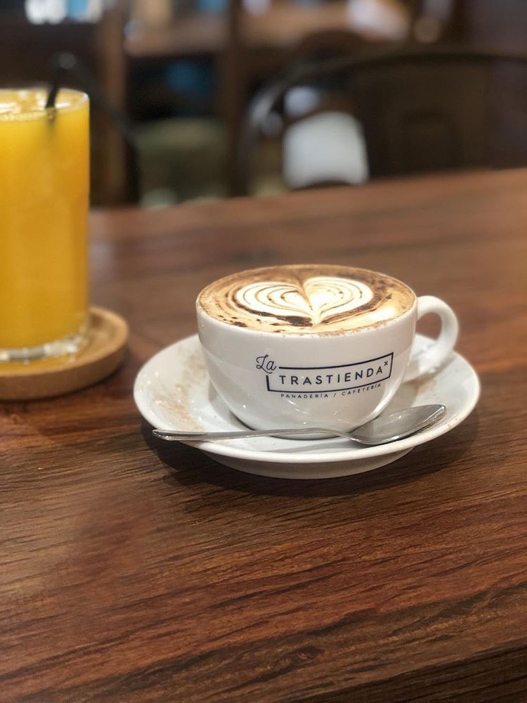 La Trastienda Cafe — Capuchino