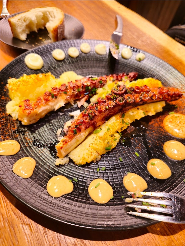 Itzurun (Grupo Yakedo, sl) — pulpo