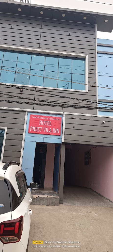 Oyo Hotel Preet Vila Inn